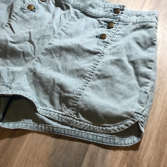 BDG Light blue button front tie back shorts - Picture 2 of 5